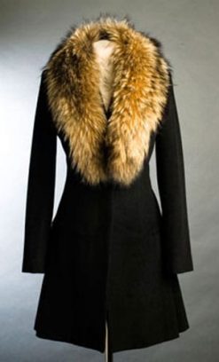 Luxurious fox fur stole, statement piece for elegant girls: save £153