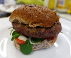 Welsh Wagyu: the world's most delicious beef steak burgers: the Monty Burger Box: 2 x 10oz burgers and 6 x 170g, saving £14