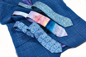 A new silk tie for the artistic man: William Morris ‘Blue Fruit’ Tie