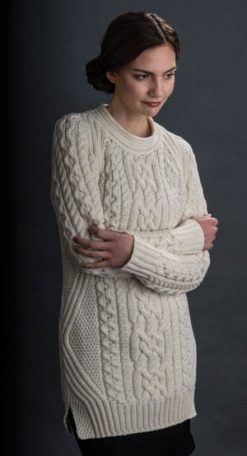 In-vogue Aran merino sweater-dress or tunic: Valentino style without the price tag!