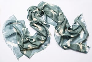 New High Pheasants scarf in cashmere and fine wool: a snip at £33