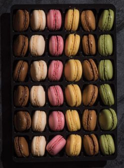 Magnificent French Macaron Collection: 72 delicious macarons only £49 (instead of £135!)