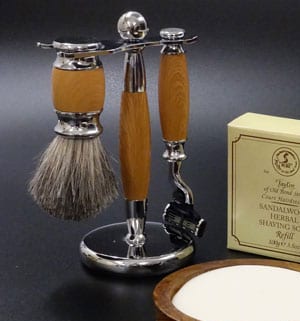 New Mach III razor and badger brush shaving set in light wood