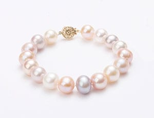 Orchid pearl bracelet