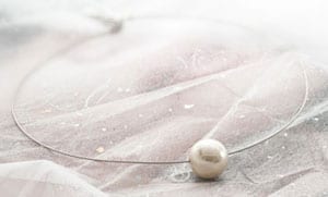 Stylish and contemporary new Coco pearl choker