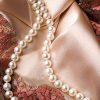 Stunning Hawaiian Island single strand pearl necklace with 14ct gold clasp