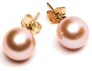 Elegant lavender pearl and 14ct gold studs: the Aloha Earrings