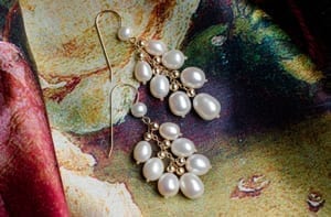 Sunlit Pool pearl and gold earrings from Hawaii