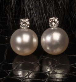 Pearl and diamond earrings: classic beauty from the Hawaiian Isles