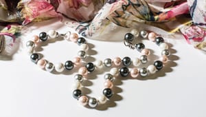 Stylishly contemporary Majorcan pearl necklace and bracelet