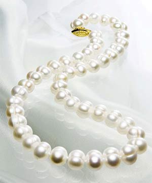 Original and fabulous freshwater pearl necklace