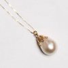 Tangimothia Pearl and 14ct gold pendant from the Hawaiian Isles