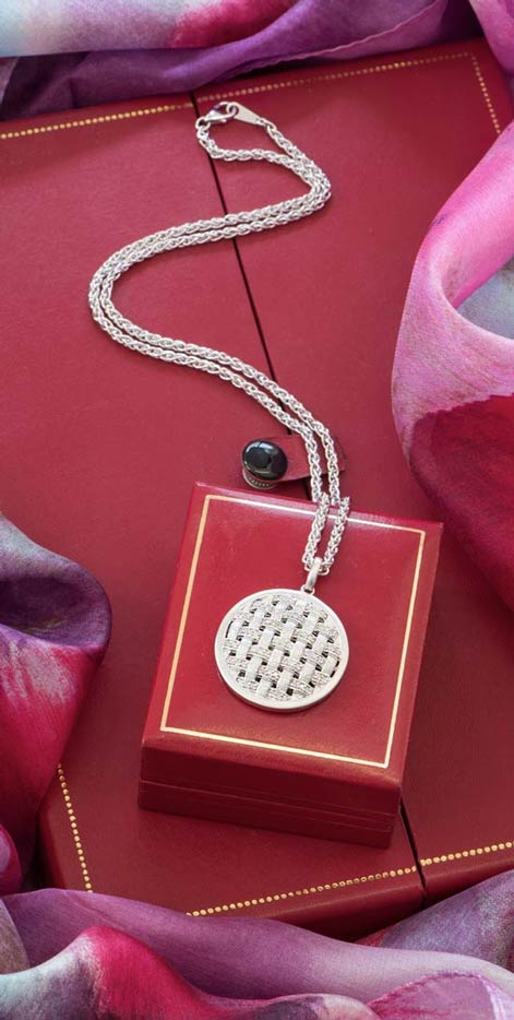 Stunning White Diamond and Silver Natté Collection from New York: The Pendant