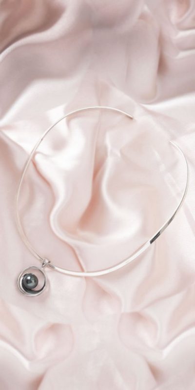 Contemporary natural Tahitian Black Pearl and Sterling Silver Collar Necklace, epitome of warm tropical seas: exclusive Members-only price: currently unavailable