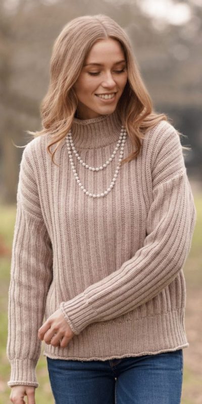 Cashmere Silk: chic, casual and stylish, the new Giulietta oversize ribbed crew neck, designed and crafted in Italy