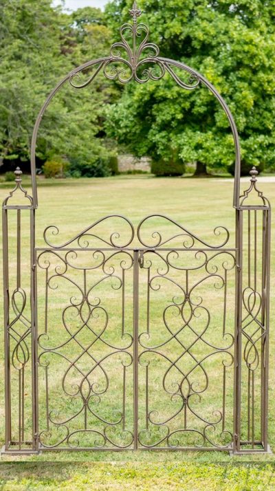 Eyecatching Heritage Arch with Gates by Ascalon Design of Herefordshire: a timeless way to create an impact at an entrance or pathway