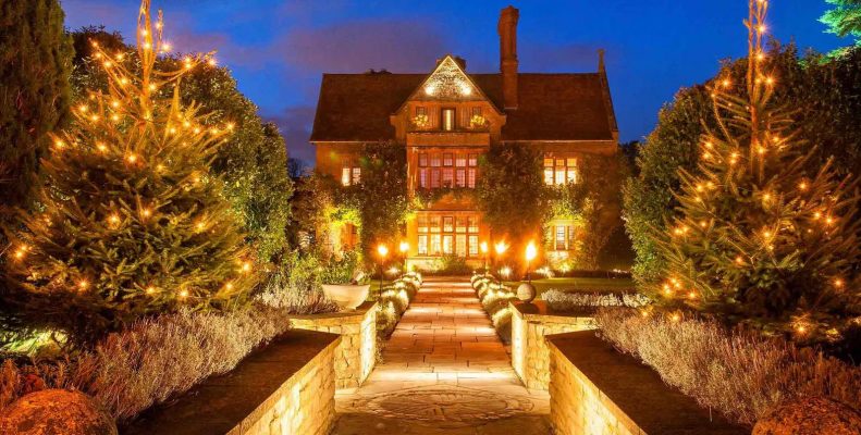 Le Manoir at Christmas best price at CountryClubuk