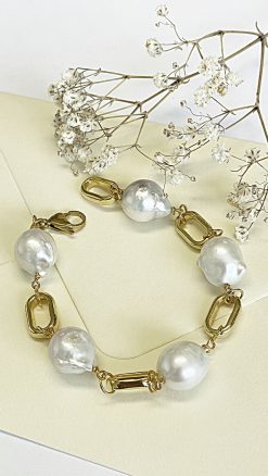 Baroque pearl and gold bracelet CountryClubuk