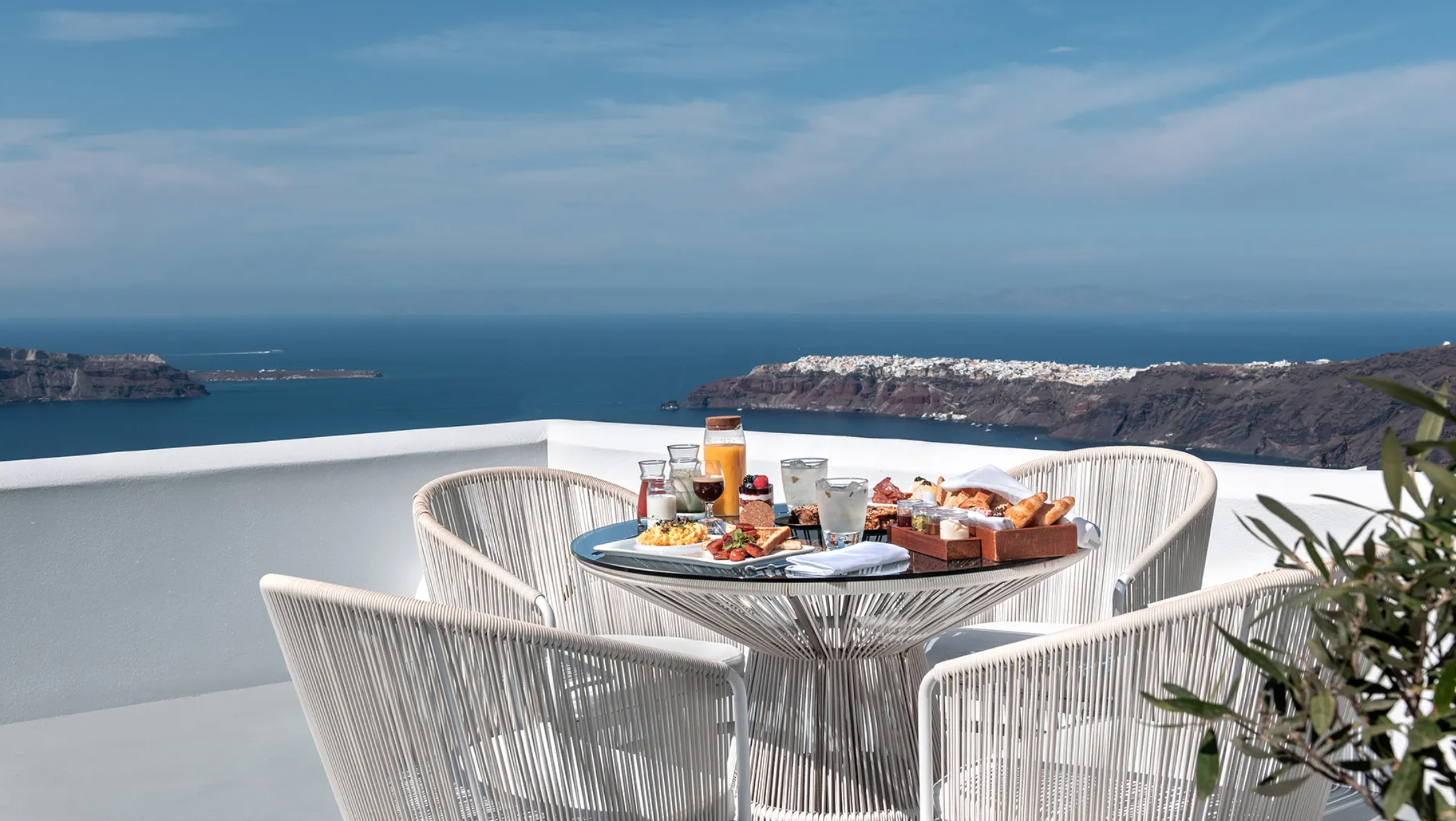 Michelin-inspired dining at Varoulko Santorini restaurant, Grace Hotel – finest European resort with CountryClubuk best rates